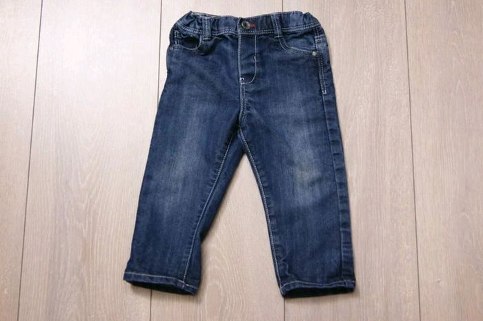 Jeans bleu. 18 mois garçon. Marque obaibi