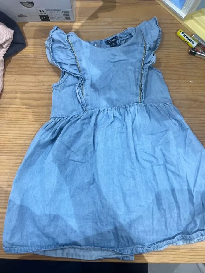 Jolie robe en jeans - photo numéro 2