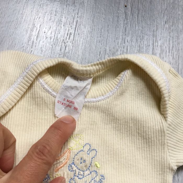 Body jaune mixte manches courtes 3mois - photo numéro 2