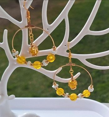 Boucles d'oreilles perle jaune