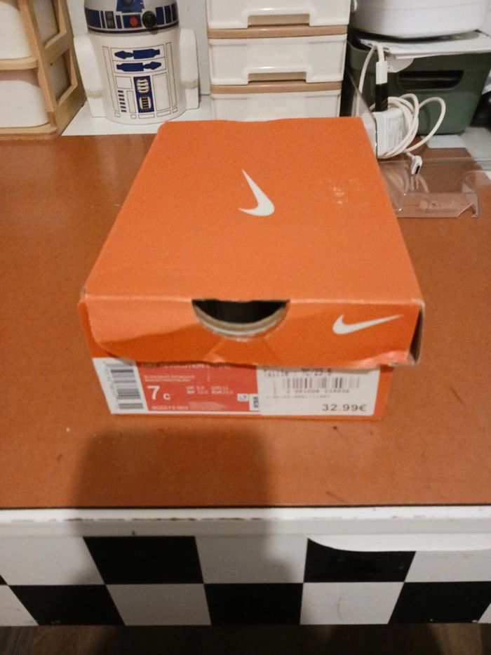 Basket nike avec boîte d origine - photo numéro 4