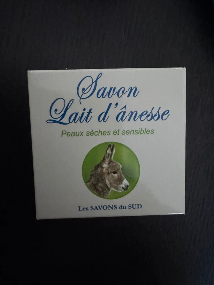 Cosmétiques neufs jamais utilisé idéal calendrier de l’Avent - photo numéro 4