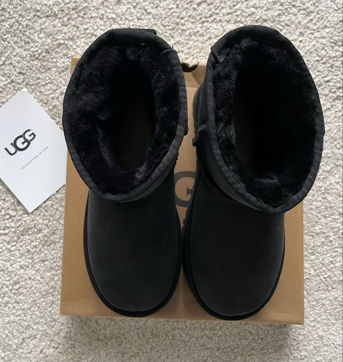 Bottines UGG Classic Mini Platform - Taille 37 - Neuves - photo numéro 8