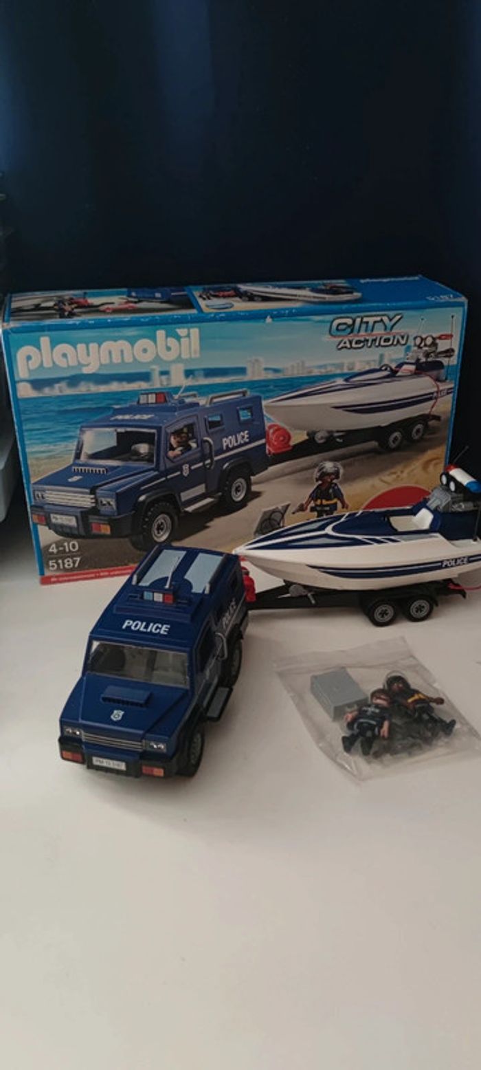 Playmobil N 5187 Fourgon de Police+bateau+remorque - photo numéro 4