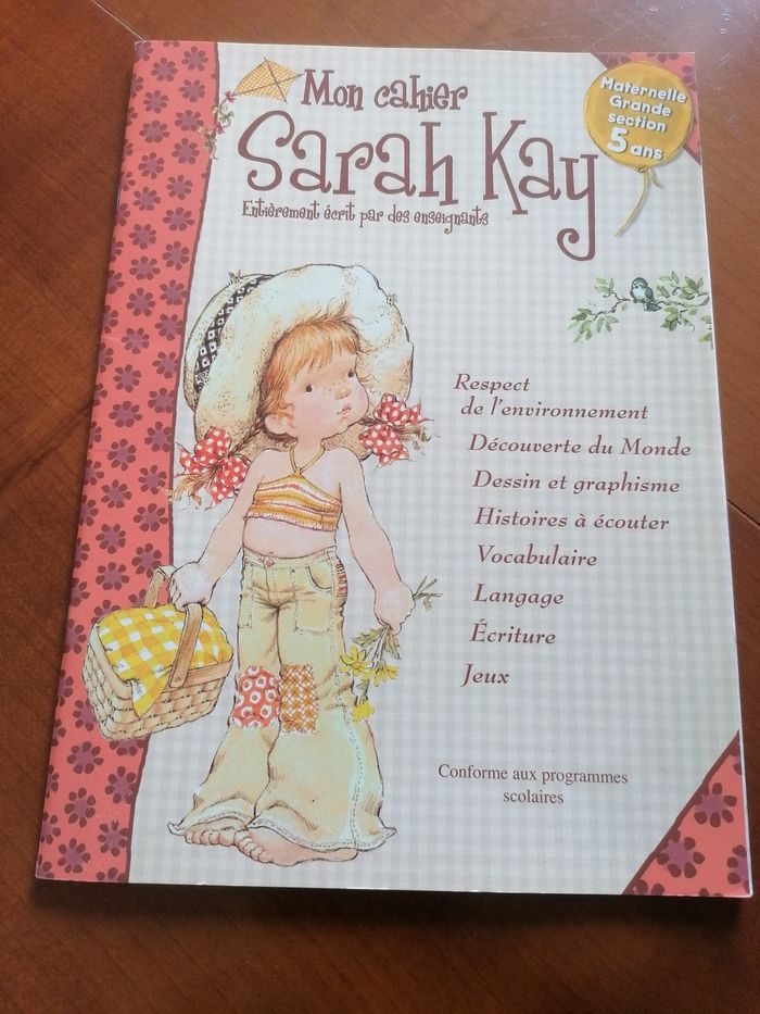 Réservé Cahier d'activité scolaire et carte Sarah Kay - photo numéro 4