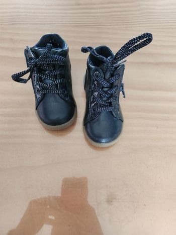 Chaussure bleu marine