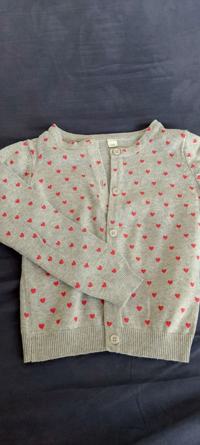 Lot pulls 4 ANS - photo numéro 2