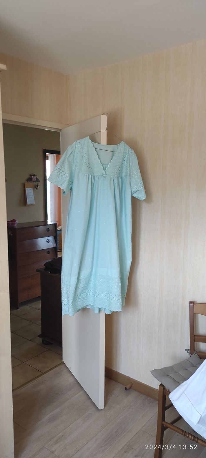 Chemise de nuit dentelle fait main ✋T. 54