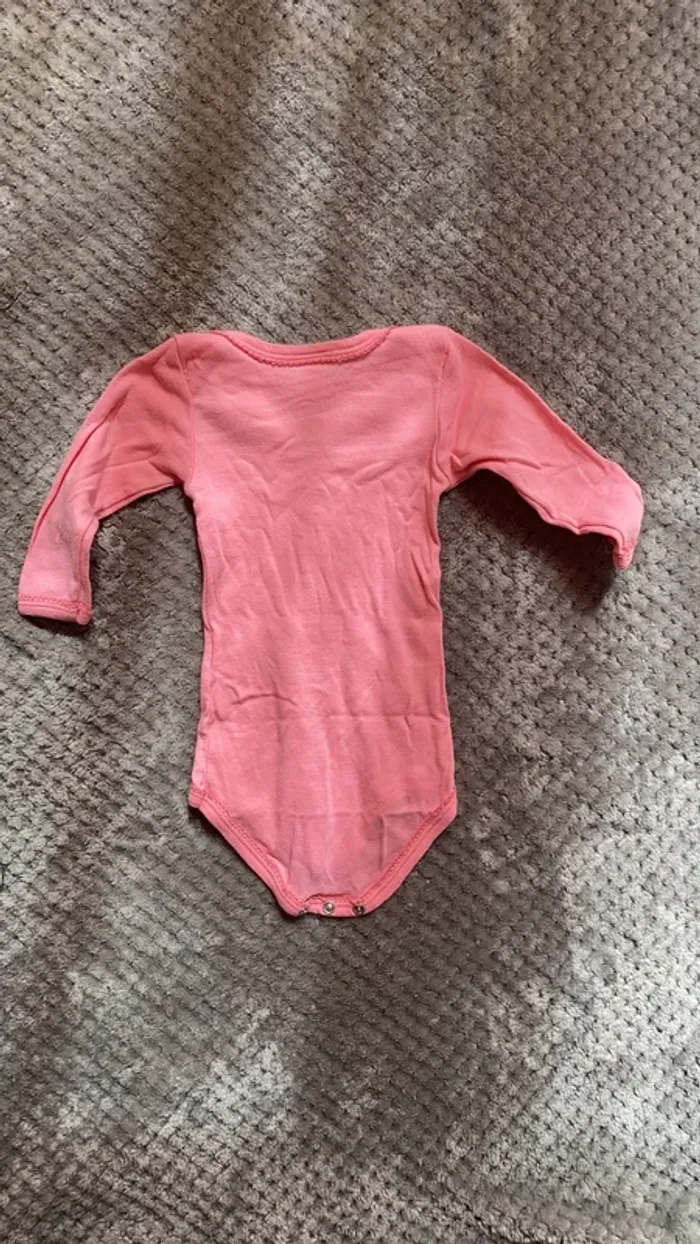 Lot bodies Petit Bateau - photo numéro 4