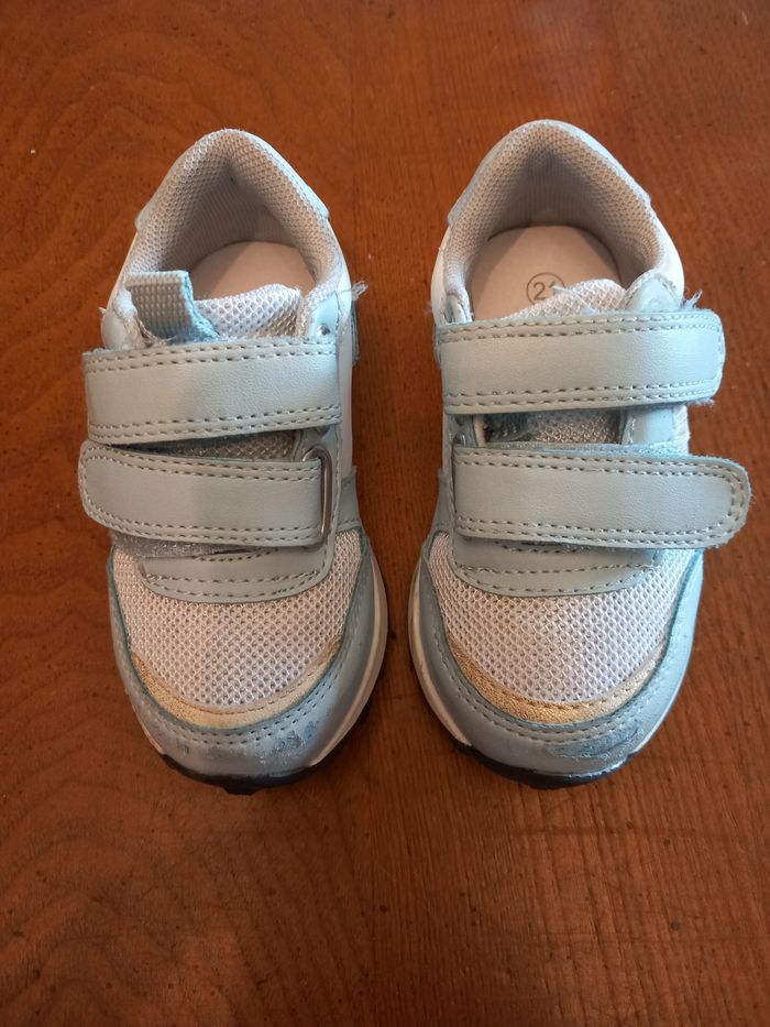 Baskets taille 21