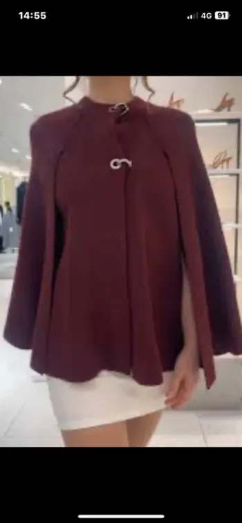 Cape bordeaux Zara taille L neuve   Très tendance