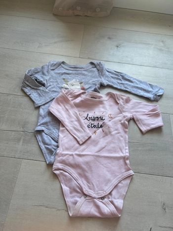 Lot de 2 bodies Gémo 18 mois