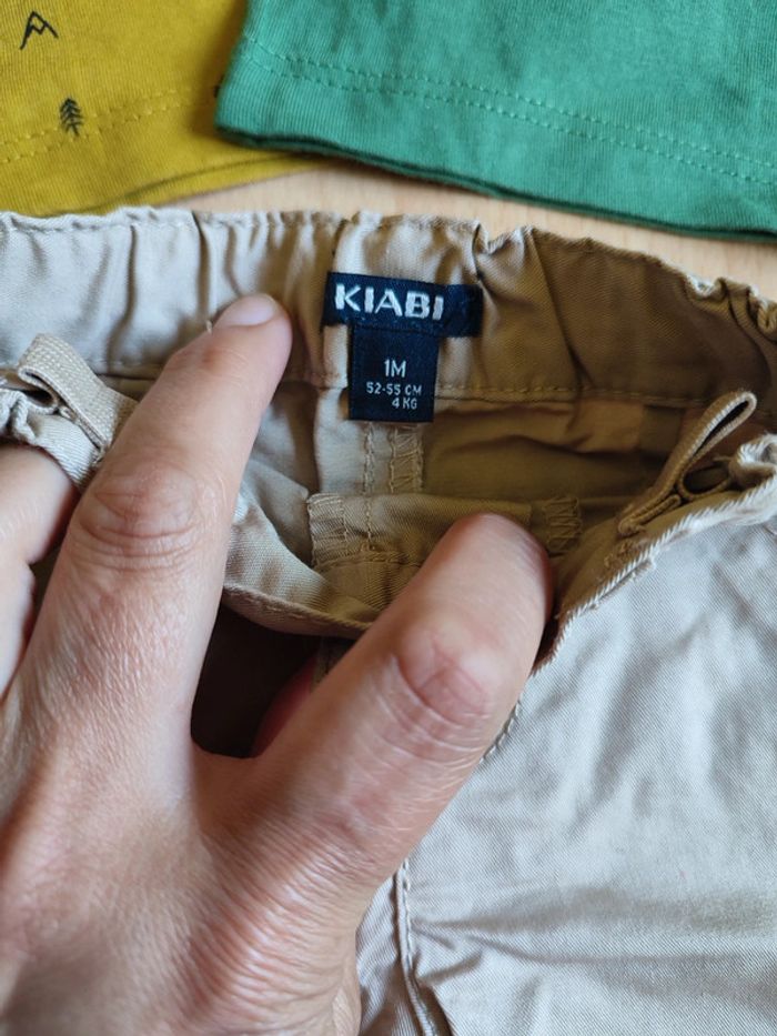 Lot tenue neuve pantalon léger + 2 t-shirts manches longues col tunisien Kiabi en 1M - photo numéro 4