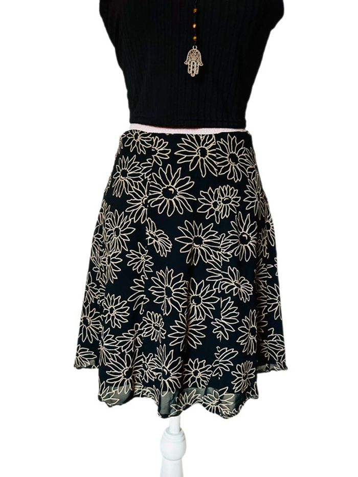 🖤🌿Jupe courte noire à fleurs vintage 90s Pimkie short black floral trapeze skirt🌿🖤 - photo numéro 3