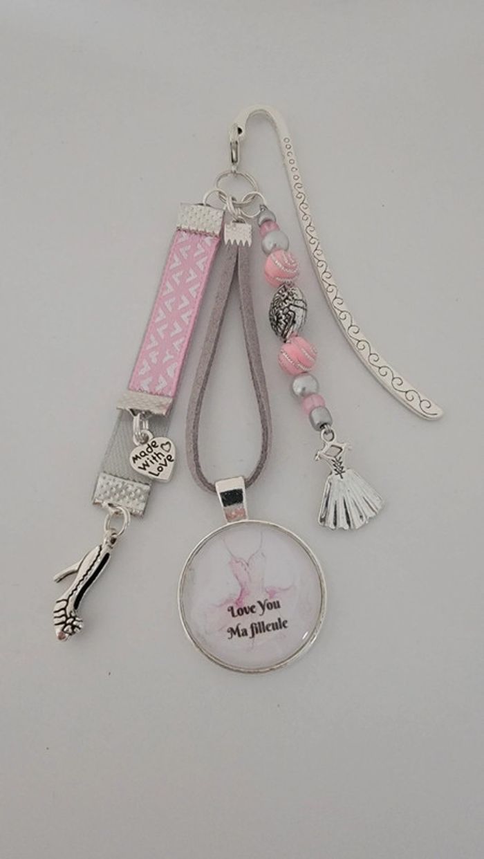 Cadeau filleule, bijoux de sac ou marque page " love you ma filleule"