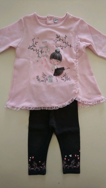 Ensemble: T-shirt et legging