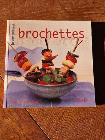 Livre recettes sur les brochettes - Solar