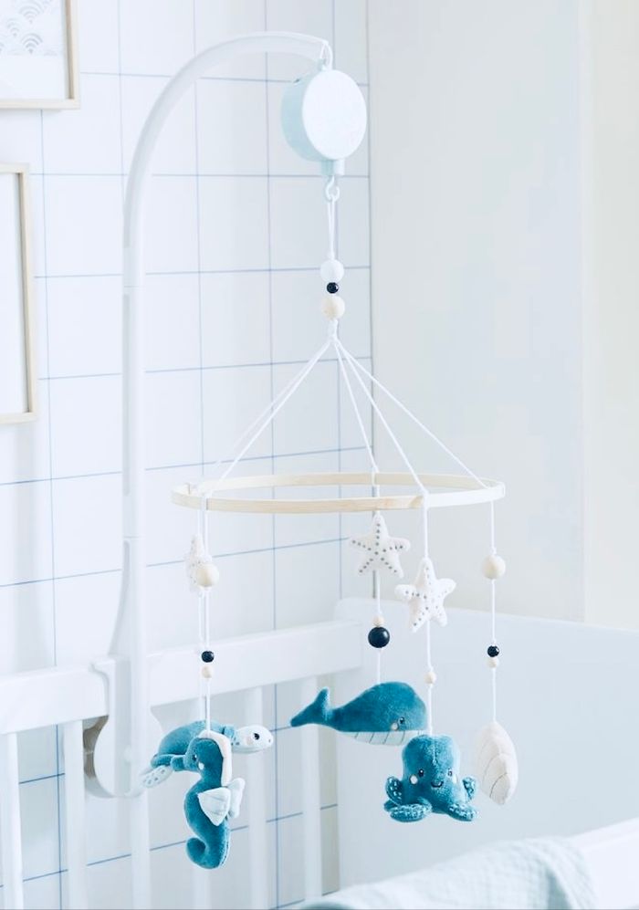 Mobile musical bébé sous l’océan animaux marins Vertbaudet - photo numéro 3
