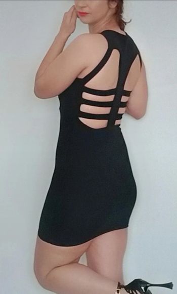 Mini robe noire dos nu sexychic taille 34/36