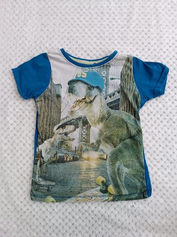 T-shirt dinosaure bleu E-Bound – 2 ans 🔸