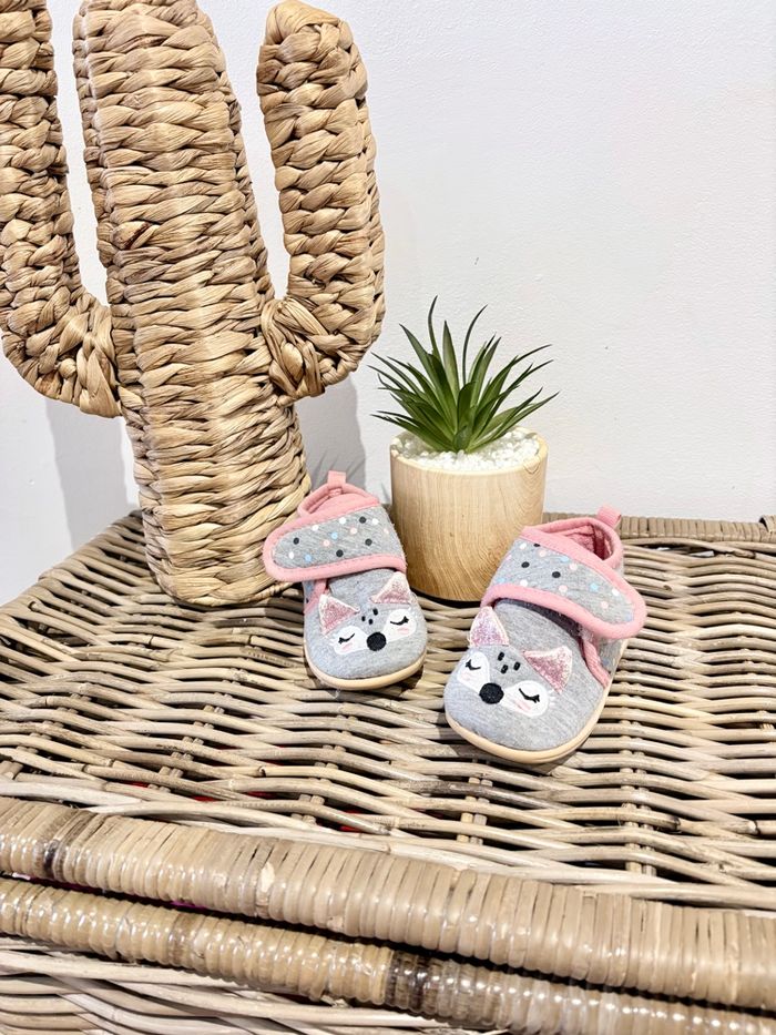 Chaussons bébé fille pointure 22