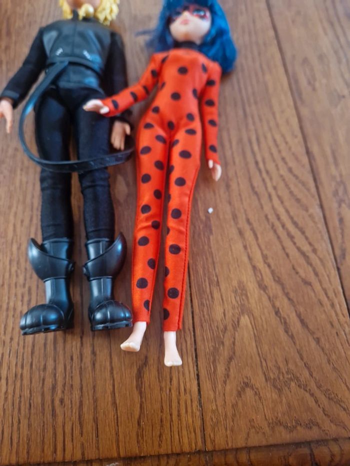 Lot de 2 poupées lady bug et chat noir miraculous - photo numéro 5