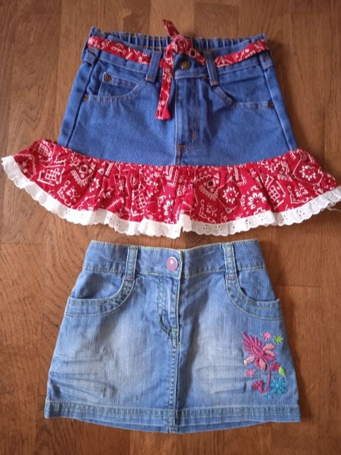 Lot de 2 minijupes en jeans - 6 ans