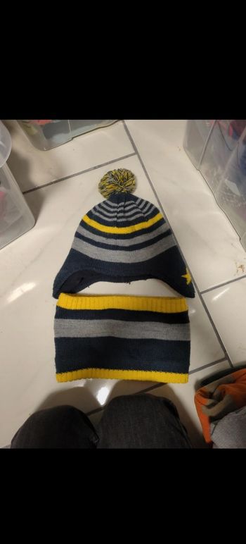 Écharpe et bonnet 18-23 mois