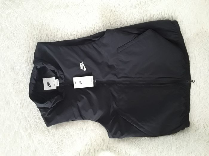 VESTE NIKE NEUF TAILLE L - photo numéro 8