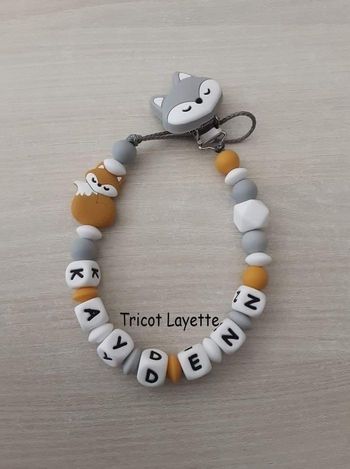 Attache tétine renard