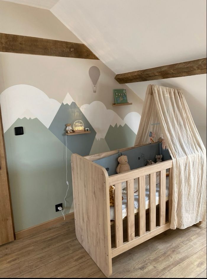 Lit bébé + commode 3 tiroirs. - photo numéro 9