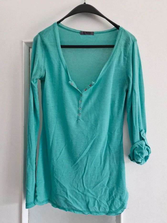 Haut vert turquoise manches retroussables