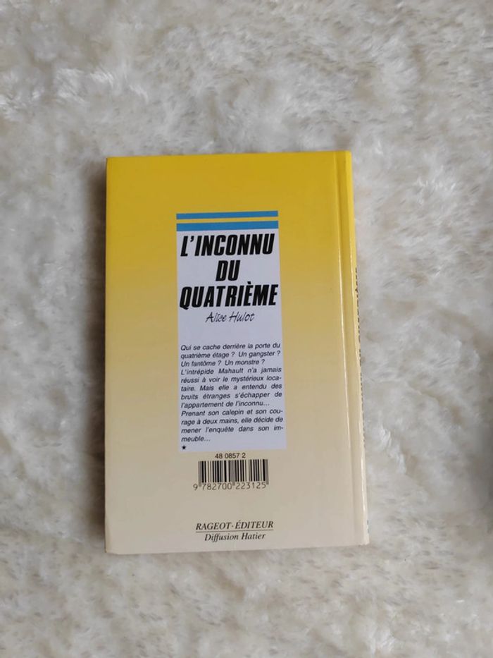 Livre : l'inconnu du quatrième - photo numéro 2