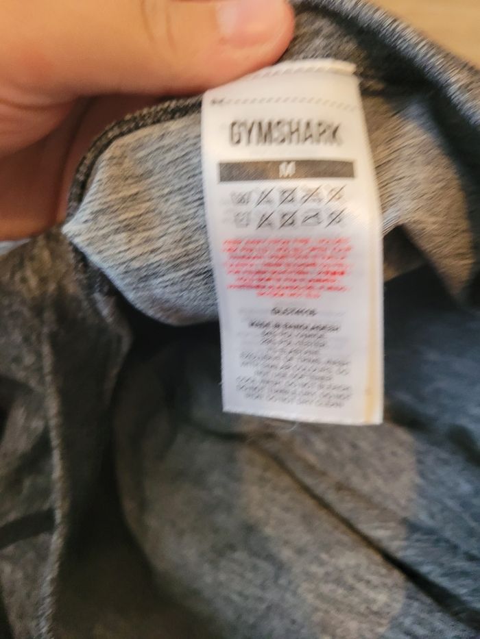 Haut de sports - photo numéro 3