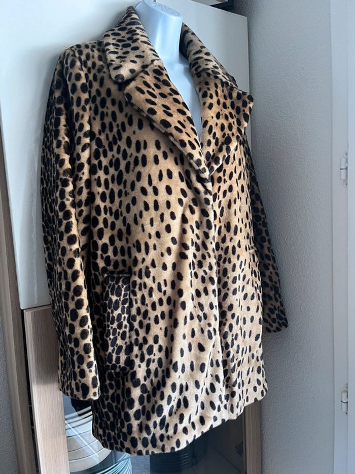 Manteau fausse fourrure coupe blazer