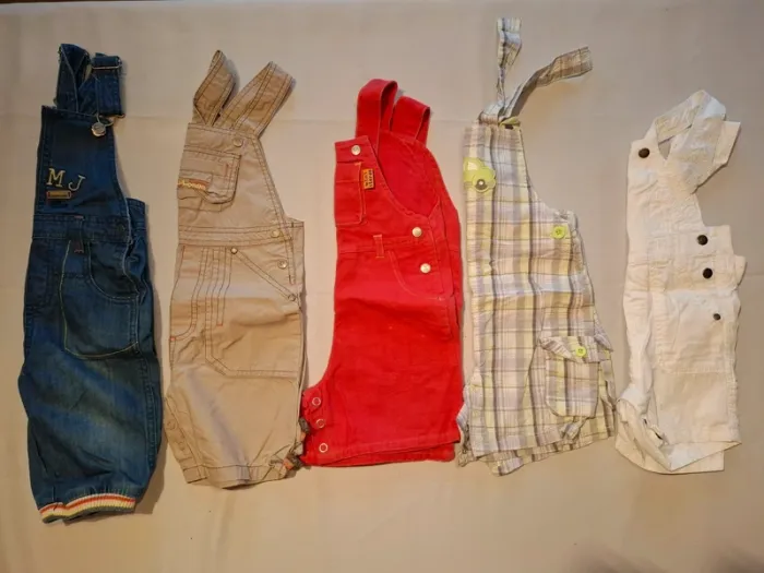 Lot vêtements (chemise t-shirt bodys short salopette) garçon 18 mois - photo numéro 10