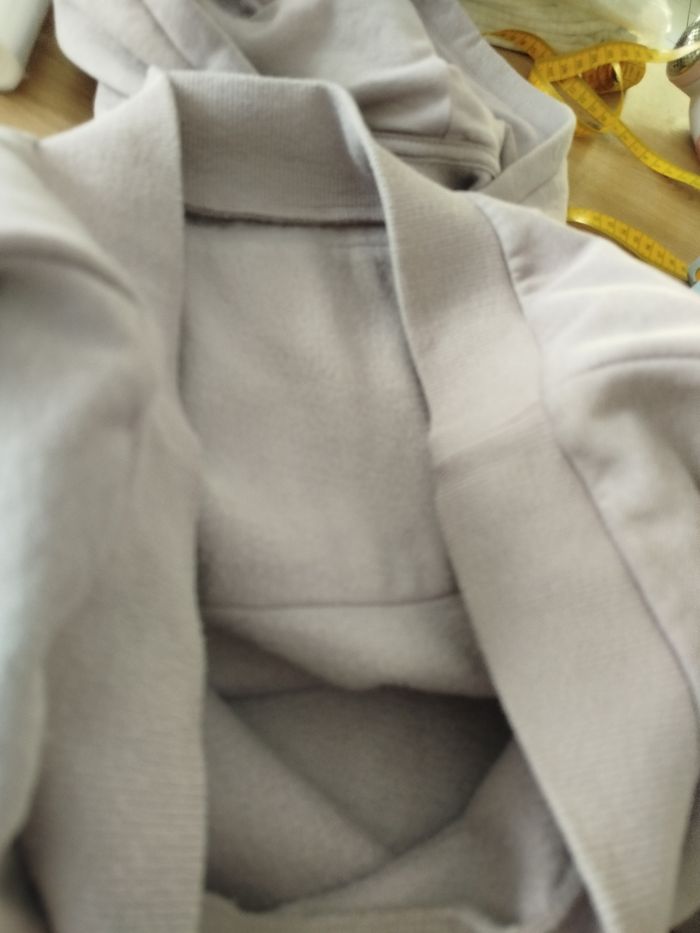 #kytie12ansfille. Sweat à capuche taille 12 ans - photo numéro 5