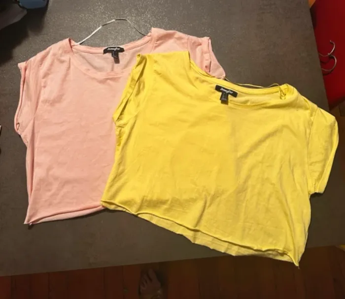 Lot de 3 tops Jennyfer 🩷🤍 - photo numéro 2