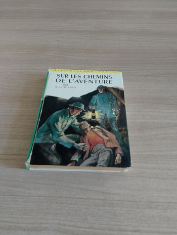 Sur les chemins de l'aventure, bibliothéque verte