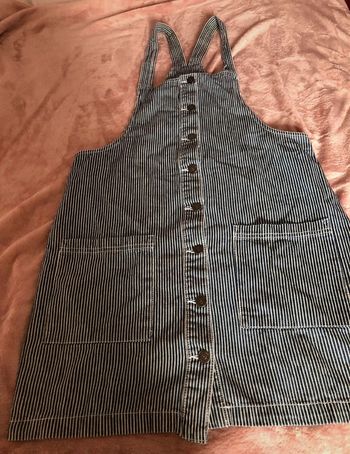 Très belle robe avec boutons 🥰