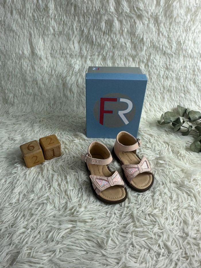 Paire de sandales Franco Romagnoli taille 21