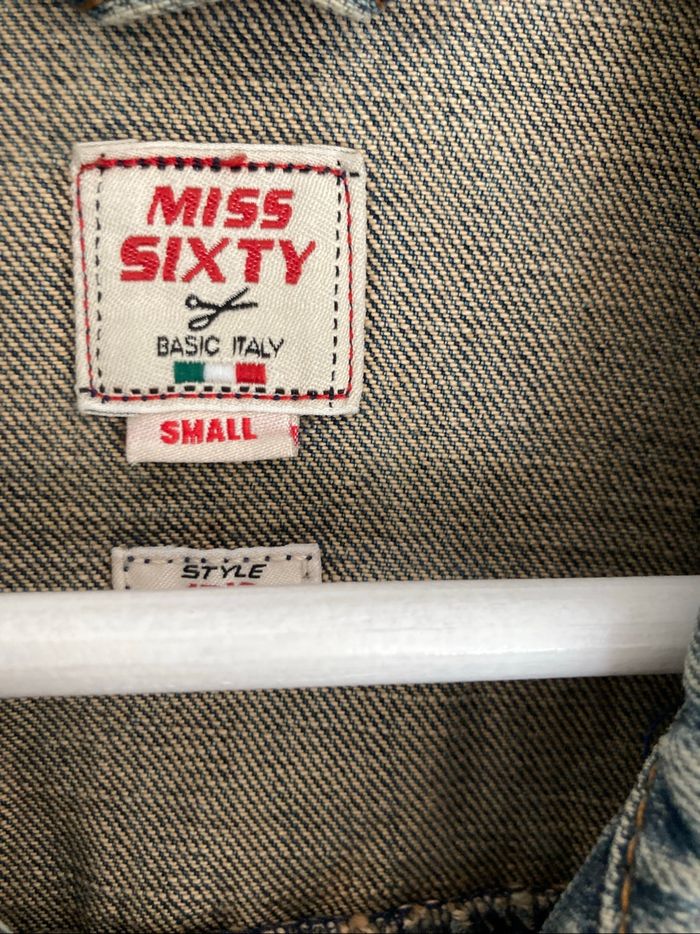 Veste en jean Neuve T 36 miss sixty  vintage - photo numéro 3