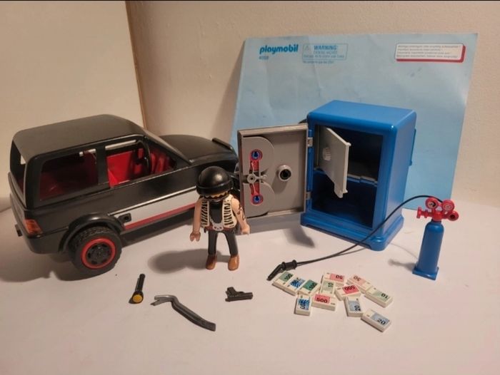 Voiture et cambrioleur de coffre fort Playmobil 4059 - photo numéro 2