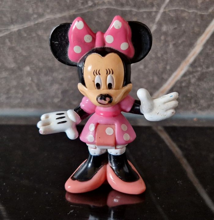 Figurine minnie en bon état