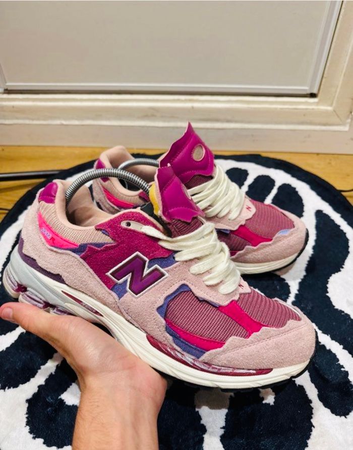 New balance 2002r protection pack
