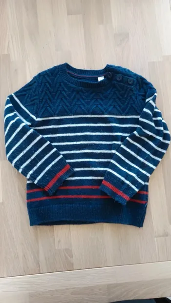 Pull taille 5 ans marque Okaïdi