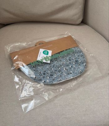 Lot de deux bavoirs Verbaudet neufs