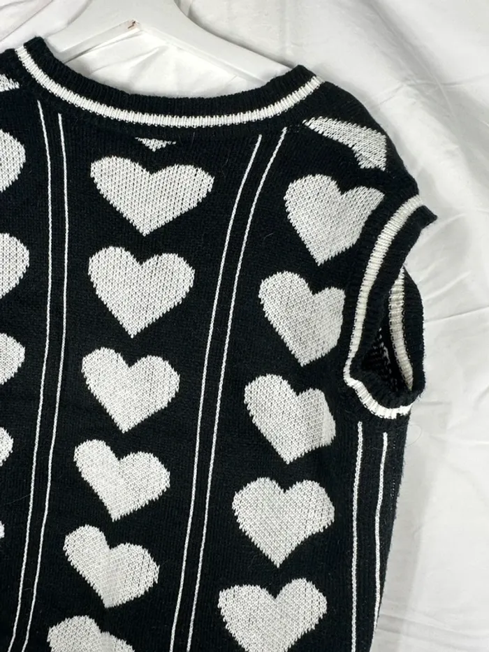 Pull cardigan sans manche cœur YesStyle - photo numéro 6
