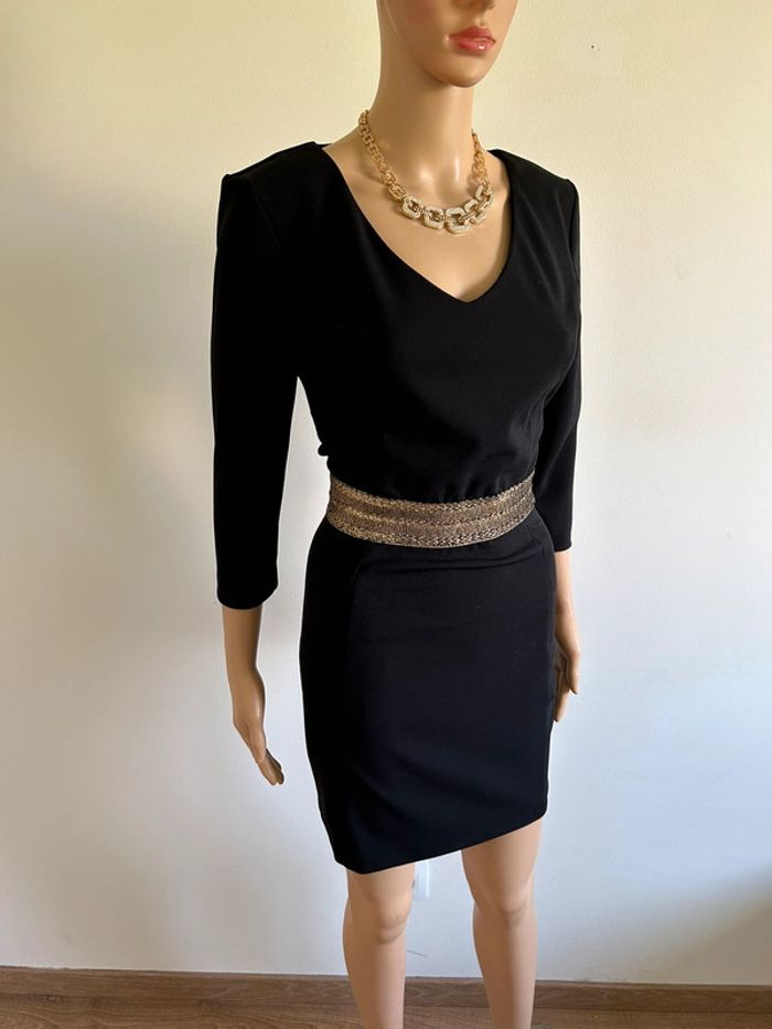 Robe noire et dorée Astrid Black Label taille M jamais portée - photo numéro 2