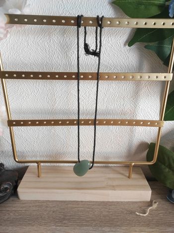 📿 Collier en pierre naturelle verte – Aventurine verte (cordon noir)